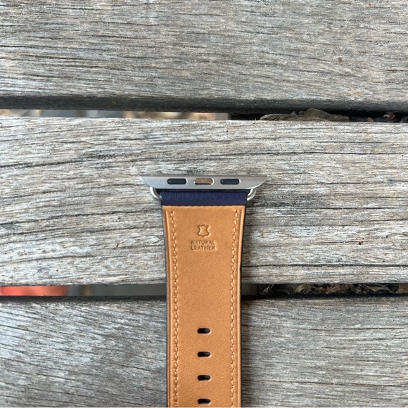 Classic Buckle for Apple Watch™ 42mm - Dark Aubergine Leather (No Longer Sold) - Picture 3 of 5